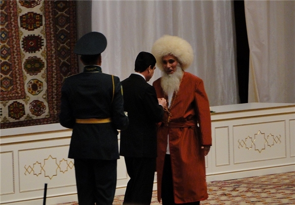 Yash uli011 - ترکمنستان / نشست شورای ریش سفیدان