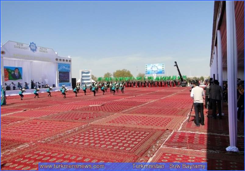 T Suw Bayramy 1 800x600 - برگزاری جشن ملی آب در ترکمنستان/گزارش تصویری