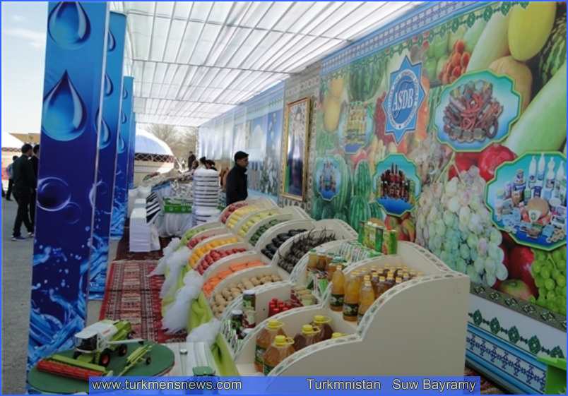 T Suw Bayramy 12 800x600 - برگزاری جشن ملی آب در ترکمنستان/گزارش تصویری