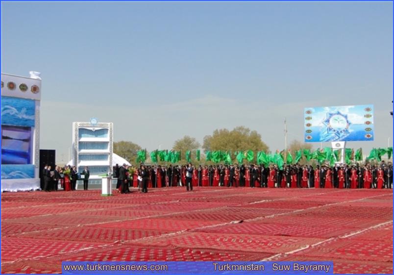 T Suw Bayramy 17 800x600 - برگزاری جشن ملی آب در ترکمنستان/گزارش تصویری