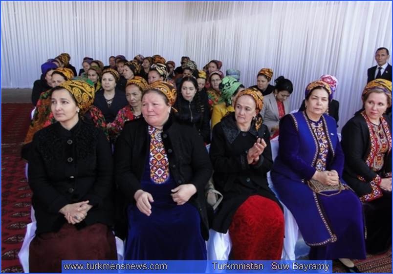 T Suw Bayramy 19 800x600 - برگزاری جشن ملی آب در ترکمنستان/گزارش تصویری