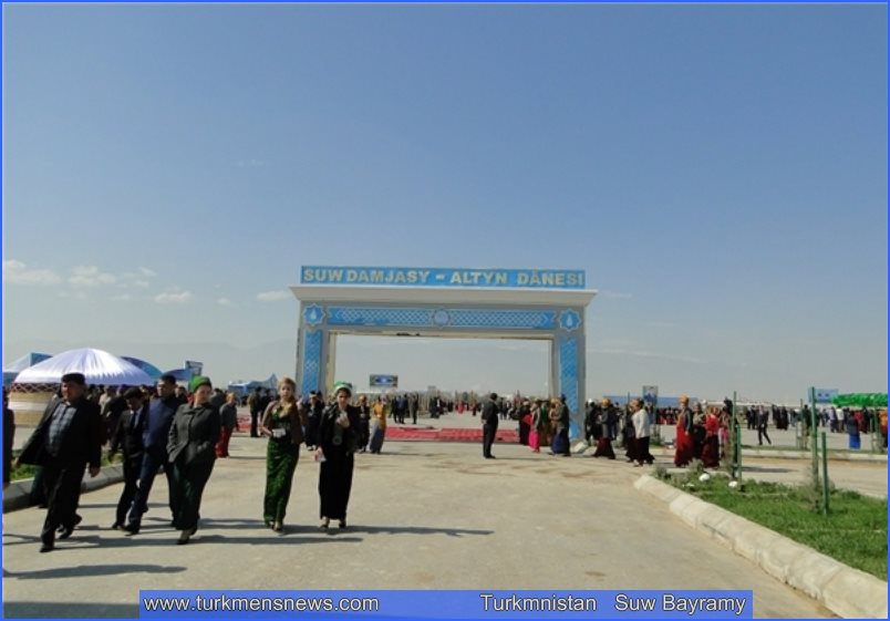 T Suw Bayramy 21 800x600 - برگزاری جشن ملی آب در ترکمنستان/گزارش تصویری