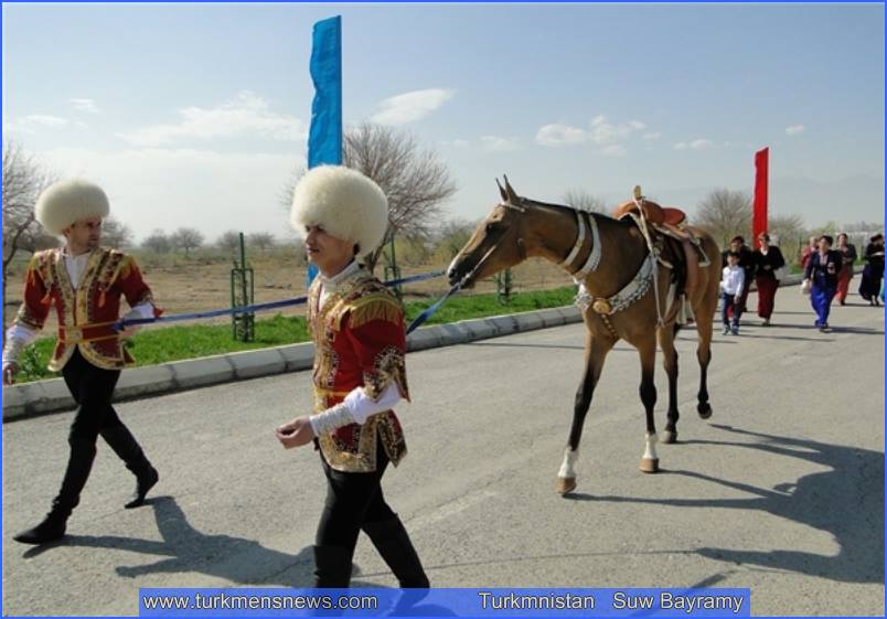 T Suw Bayramy 23 800x600 - برگزاری جشن ملی آب در ترکمنستان/گزارش تصویری